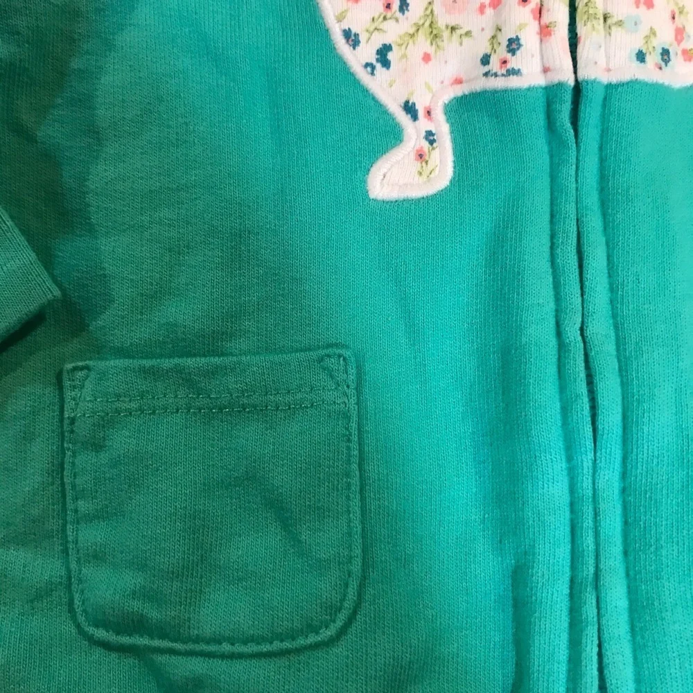 🎈Carter’s ZIP Up Hoodie